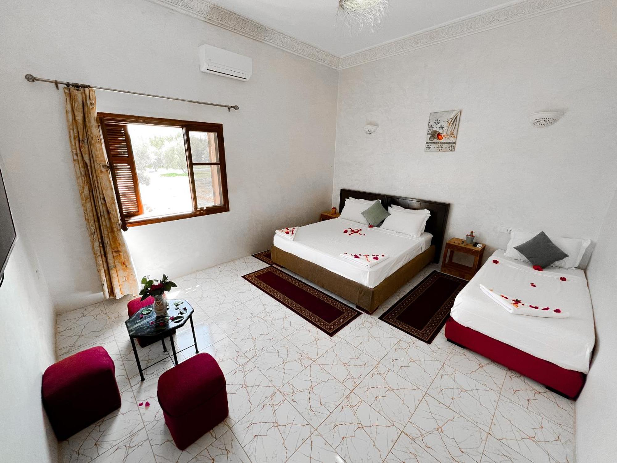 Guest House Qodwa Sidi Abdallah Ghiat 외부 사진
